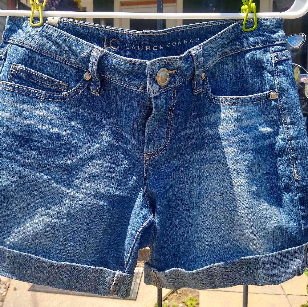LC Lauren Conrad jean shorts size 4